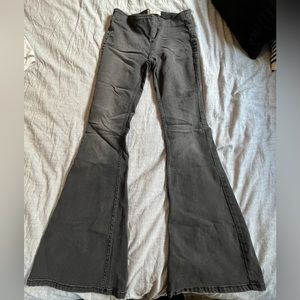 Free People, We The Free Bellbottom Jeans. Womens, Size 27.